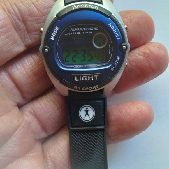 Armitron Ladies watch - Picture 3 of 7